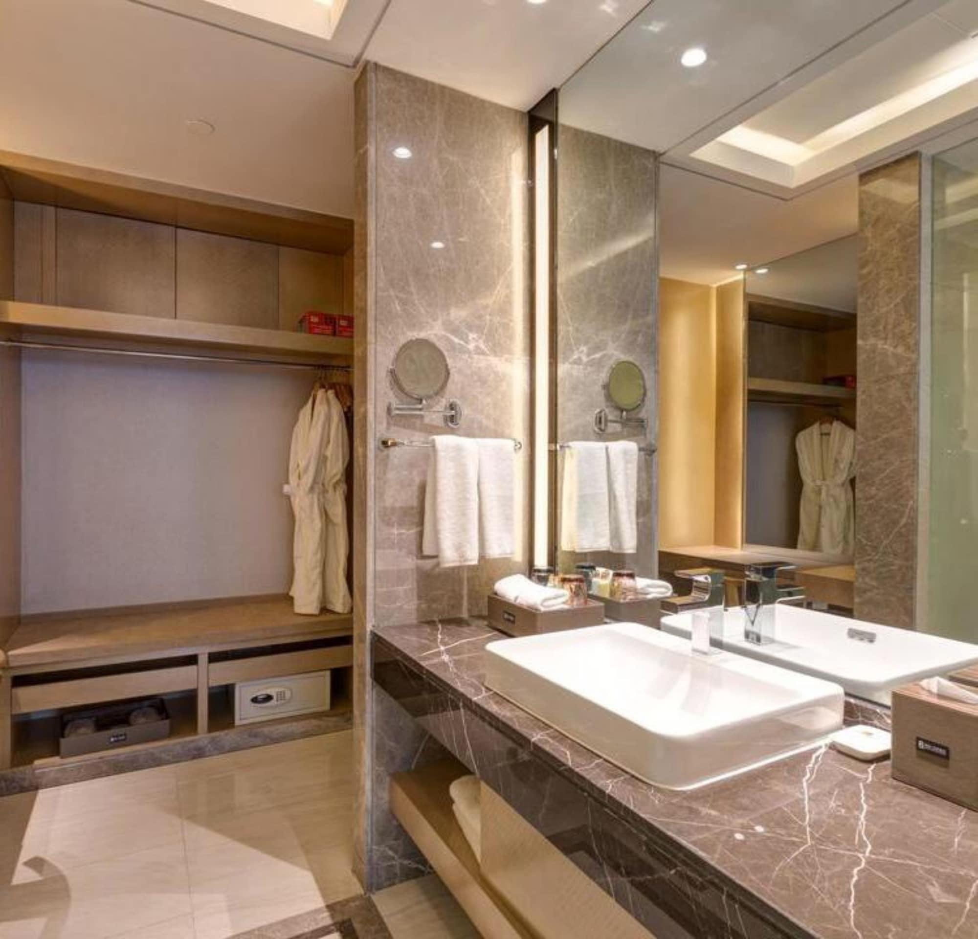 Li Cai Tian Qi Hotel Xianyang Exterior foto